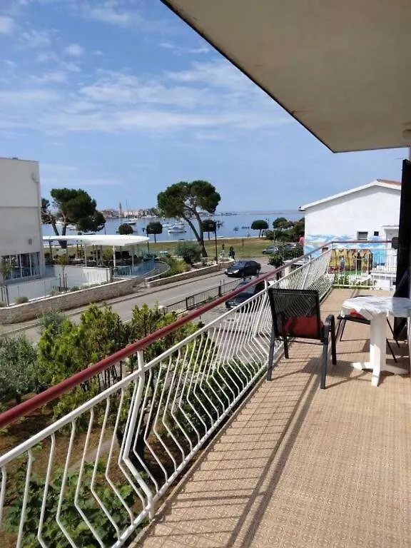 Apartments Sea Breeze Umag 0*,